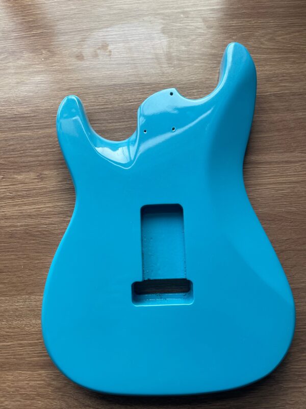 American Okoume Electric Guitar Lake Placid Blue ST Deluxe SSH